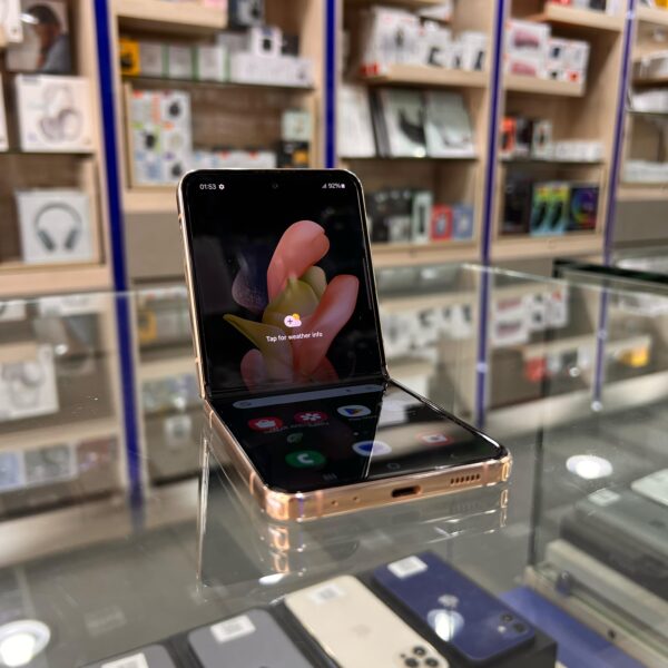 Used Samsung Galaxy Z Flip4 Rose Gold